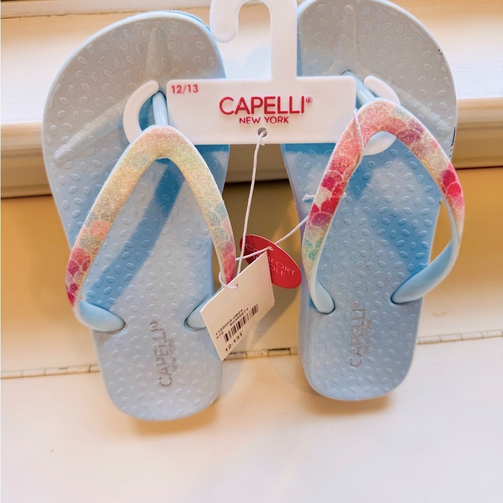 Glitter Capelli of New York Kids Blue Flip Flops NWT SIZE 12-13